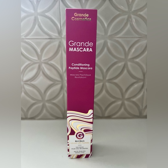 Grande Lash Mascara - Picture 5 of 5